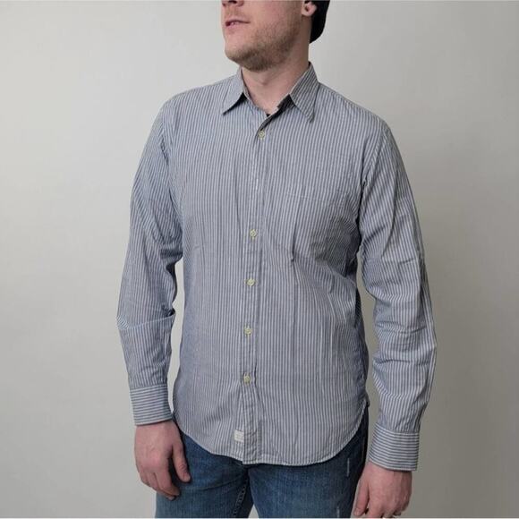 J. Crew Vintage Inspired Button Down Shirt - Picture 6 of 7
